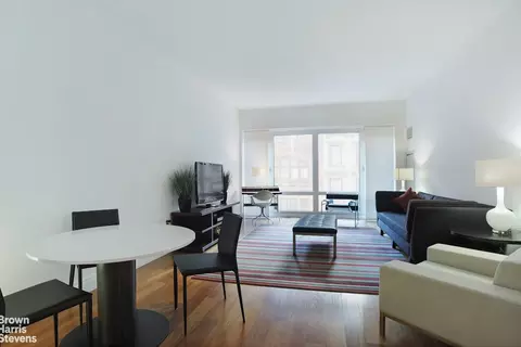 33 W 56th St #6C, New York, NY 10019