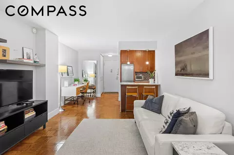 16 W 16th St #5HN, New York, NY 10011