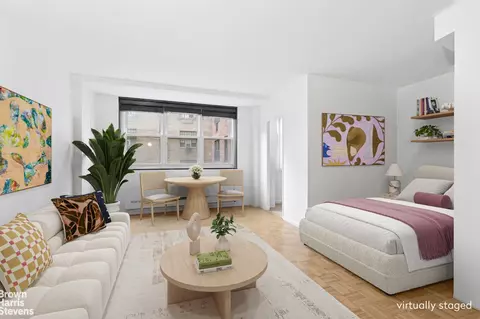 63 E 9th St #4D, New York, NY 10003