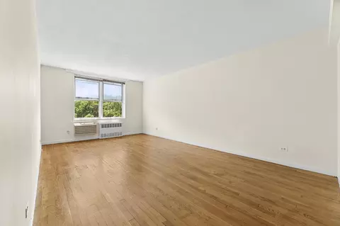 46-01 39th Ave #503, Sunnyside, NY 11104