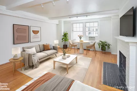 2 Horatio St #5F, New York, NY 10014