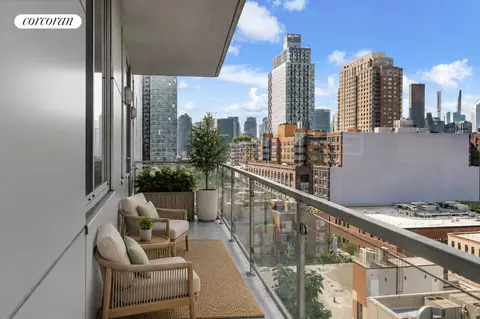 5-19 Borden Ave #9J, New York City, NY 11101