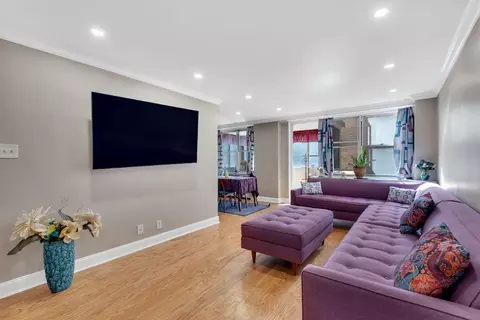 303 W 66th St #9DE, New York, NY 10023
