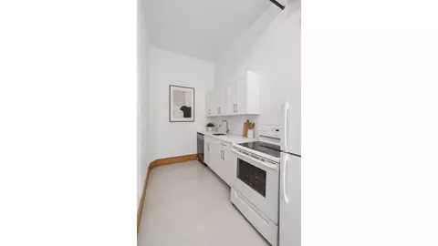 Kitchen - 17-19 Thames St, Brooklyn, NY 11206 photo 2 of 2