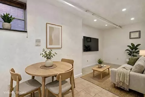 323 2nd St #B1, Brooklyn, NY 11215