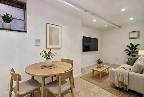 323 2nd St #B1, Brooklyn, NY 11215