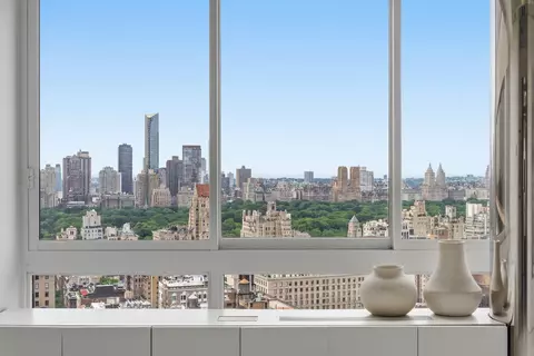167 E 61st St #167EAST61, New York, NY 10065