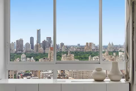 167 E 61st St #167EAST61, New York, NY 10065