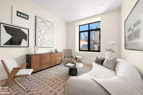 435 W 19th St #2C, New York, NY 10011
