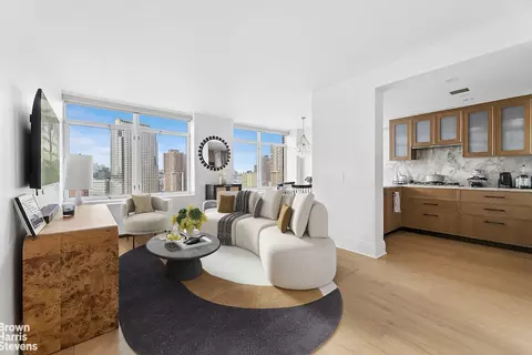 210 Warren St #25C, New York, NY 10282
