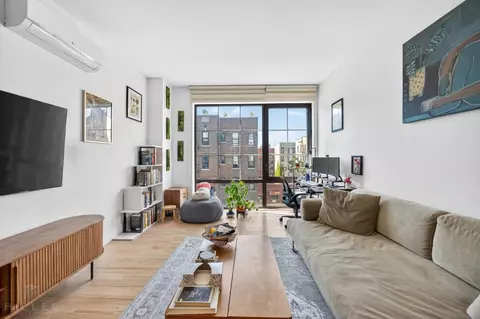 Living - 77 Clarkson Ave #5B, Brooklyn, NY 11226 photo 2 of 3