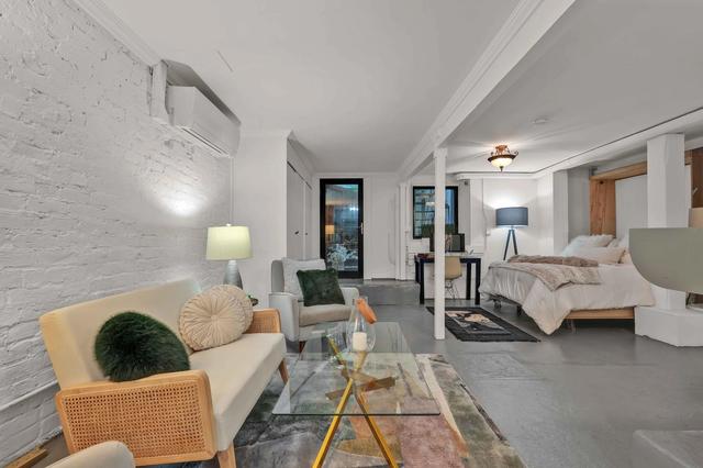 21 Bleecker St #GW, New York, NY 10012