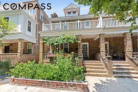77 Park Ter W, New York, NY 10034