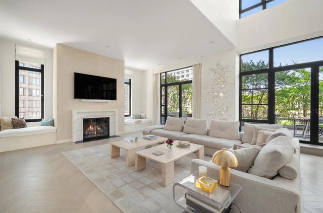 43 W 64th St #PH10B, New York, NY 10023