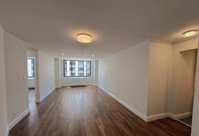 2025 Broadway #16B, New York, NY 10023
