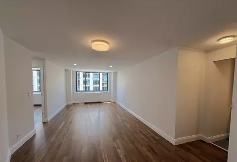 2025 Broadway #16B, New York, NY 10023