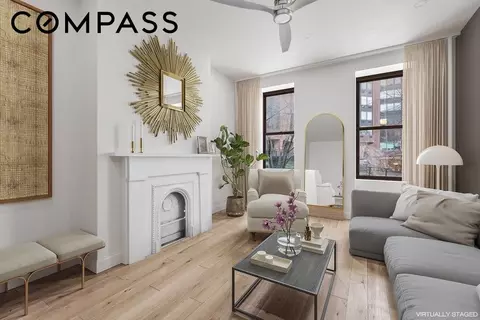 208 E 90th St #2W, New York, NY 10128