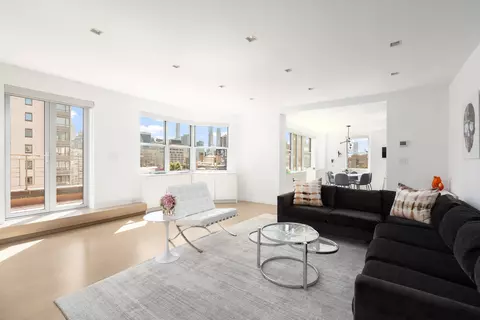 165 E 72nd St #20A, New York, NY 10021