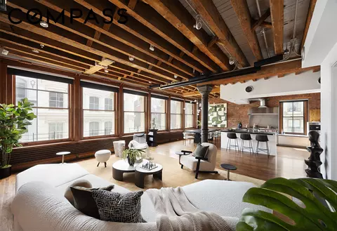 112 Prince St #5, New York, NY 10012
