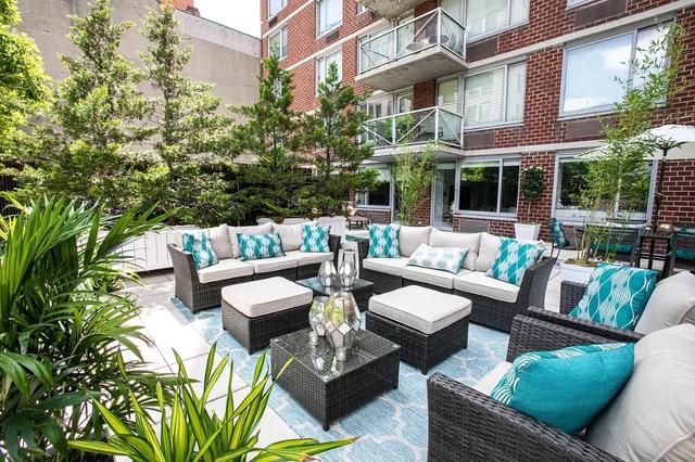 270 W 17th St #2A, New York, NY 10011