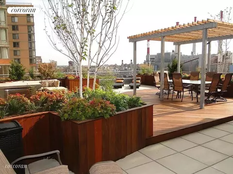 455 Main St #10M, New York, NY 10044