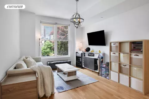 164 S Oxford St #2A, Brooklyn, NY 11217