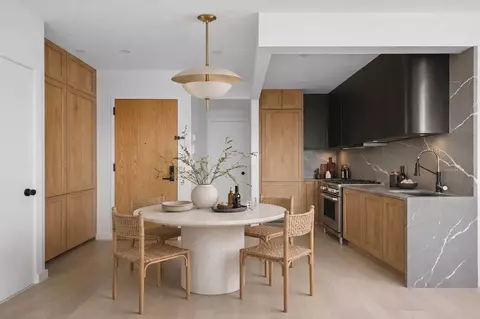 19 N Henry St #3F, Brooklyn, NY 11222