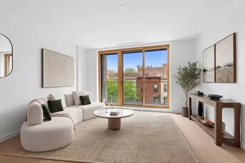 19 N Henry St #3F, Brooklyn, NY 11222