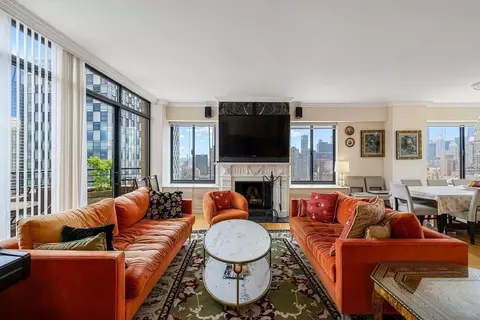400 E 70th St #3501, New York, NY 10021