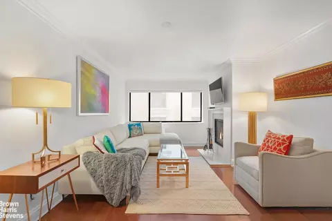 7 E 35th St #10E, New York, NY 10016
