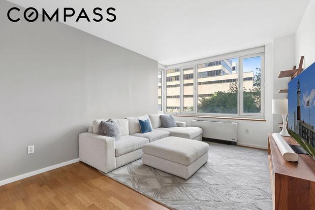 635 W 42nd St #4B, New York, NY 10036
