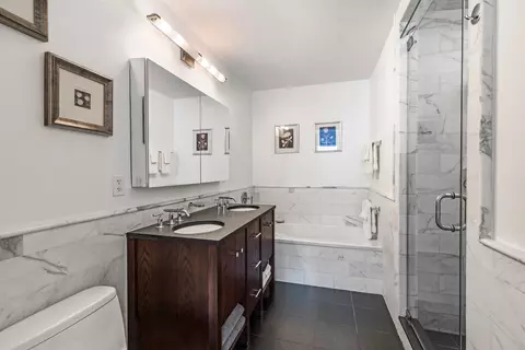 454 W 54th St #M3, New York, NY 10019