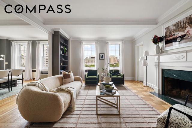 32 Washington Sq W #11E, New York, NY 10011