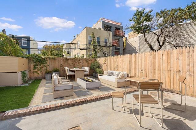 216 20th St #1B, Brooklyn, NY 11232