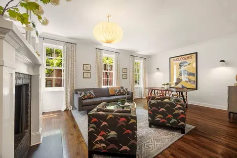 349 W 21st St #C, New York, NY 10011