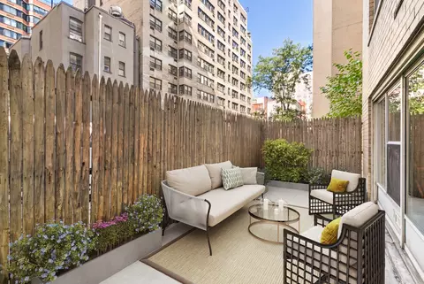 370 E 76th St #B207, New York, NY 10021