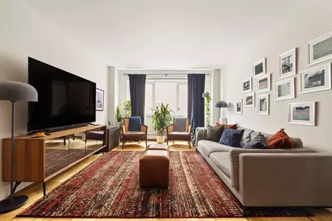 20 E 68th St #7G, New York, NY 10065
