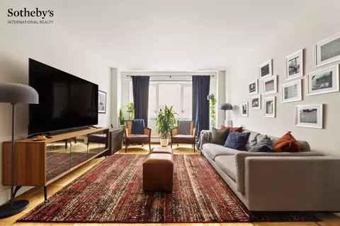 20 E 68th St #7G, New York, NY 10065