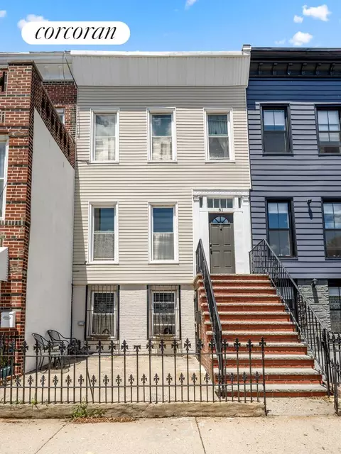 61 Hull St, Brooklyn, NY 11233