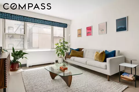 420 E 72nd St #2E, New York, NY 10021 photo 3
