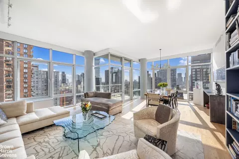 310 E 53rd St #25A, New York, NY 10022