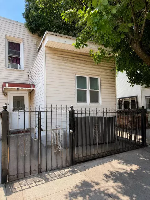 192 Buffalo Ave # A, Brooklyn, NY 11213