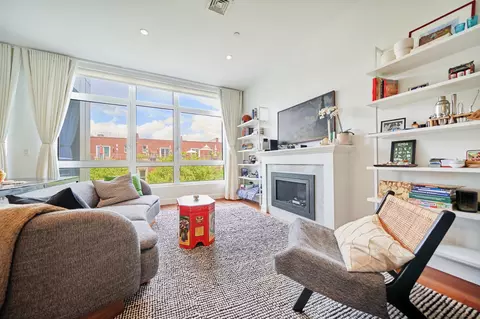 76 Engert Ave #4B, Brooklyn, NY 11222