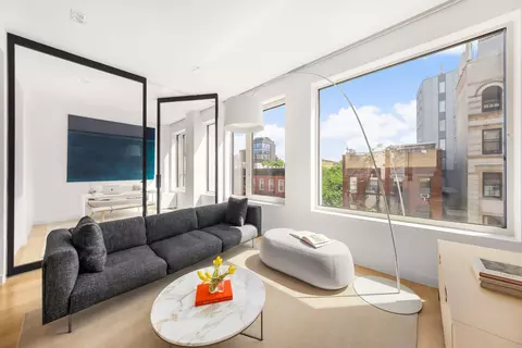 32 E 1st St #5A, New York, NY 10003