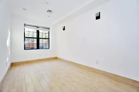 Bedroom - 626 Greene Ave, Brooklyn, NY 11221 photo 4 of 4