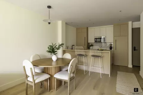 100 Scholes St #2-B, Brooklyn, NY 11206