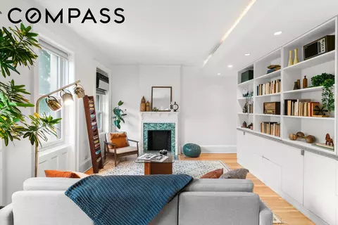 210 W 21st St #2FW, New York, NY 10011