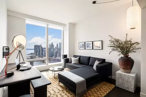 252 South St #71K, New York, NY 10002