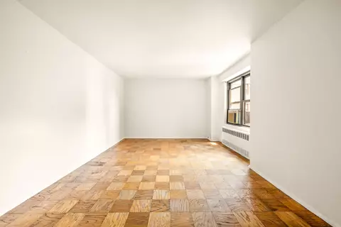 415 Grand St #E1402, New York, NY 10002
