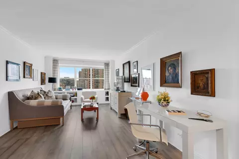 178 E 80th St #24E, New York, NY 10075